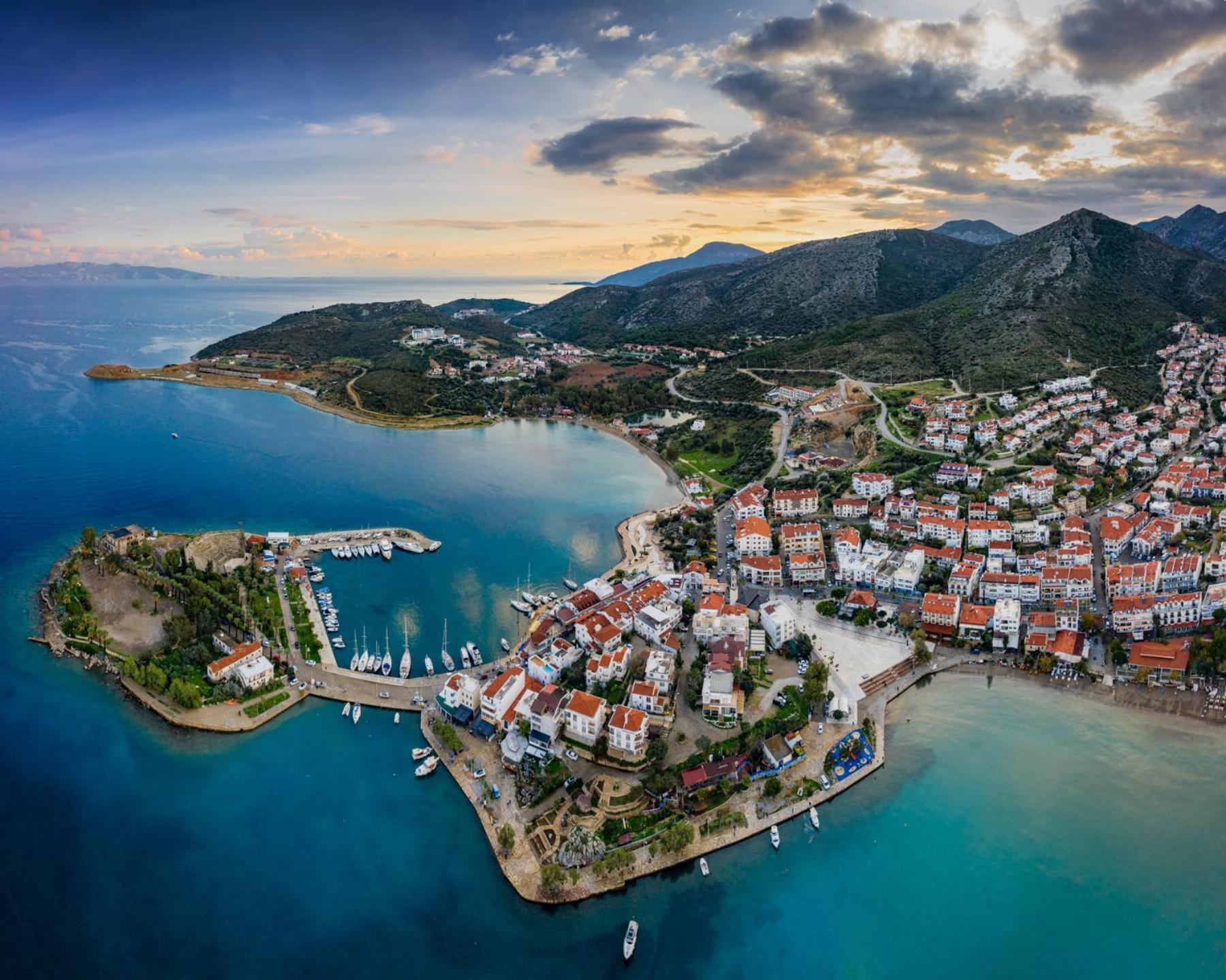 Oezguem Suite Otel Datça Eksteriør billede