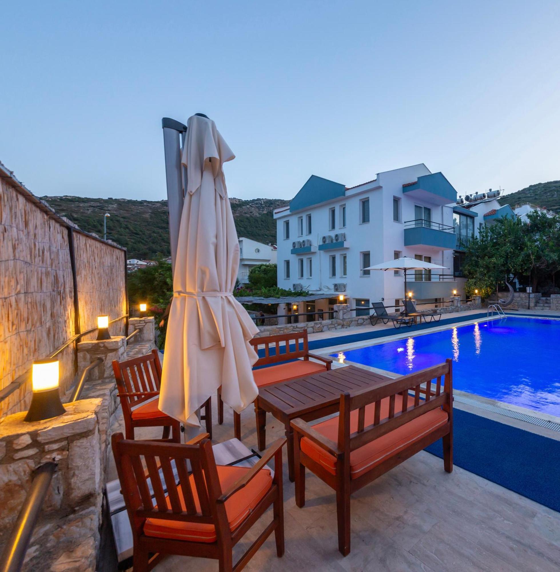 Oezguem Suite Otel Datça Eksteriør billede