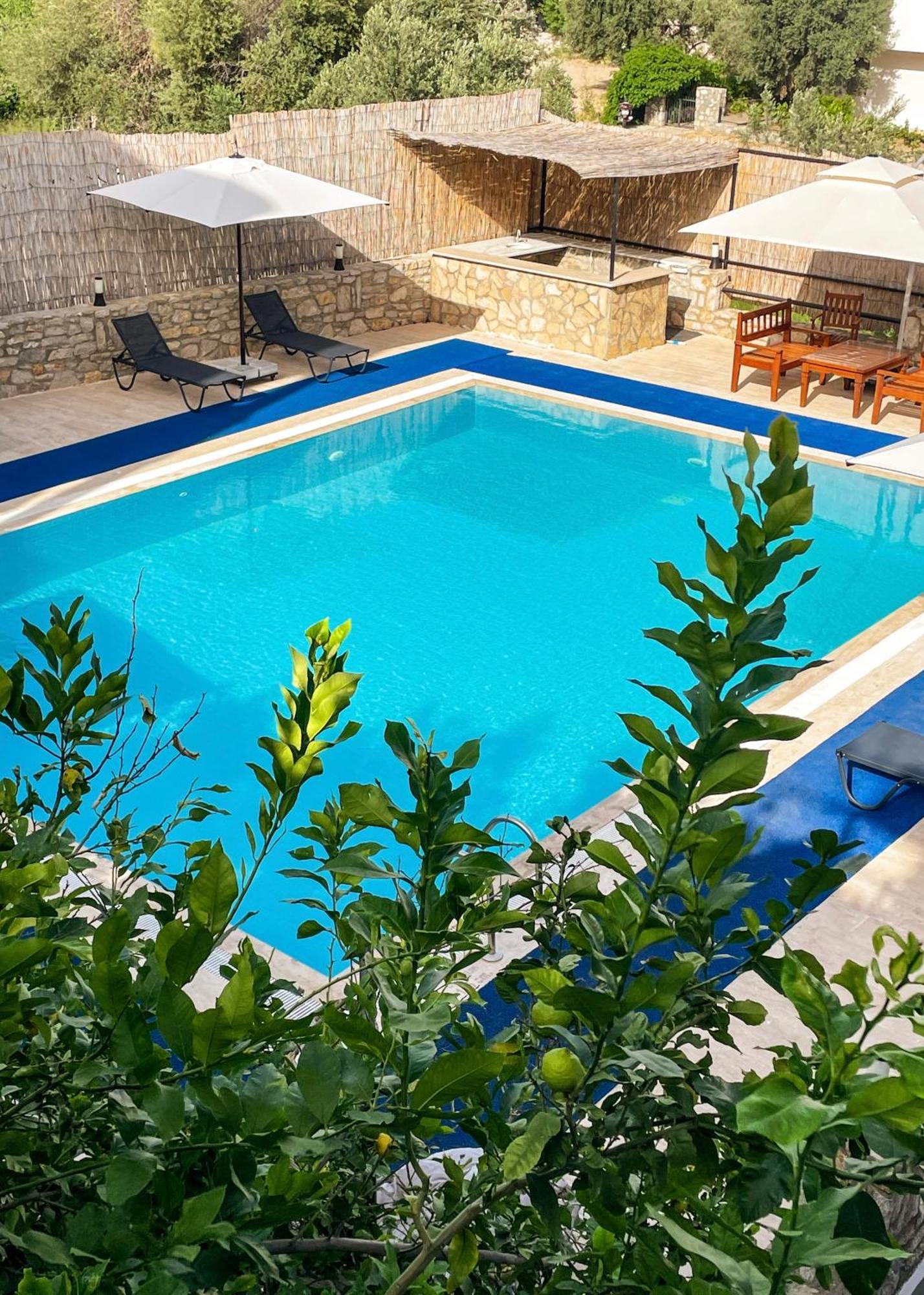 Oezguem Suite Otel Datça Eksteriør billede