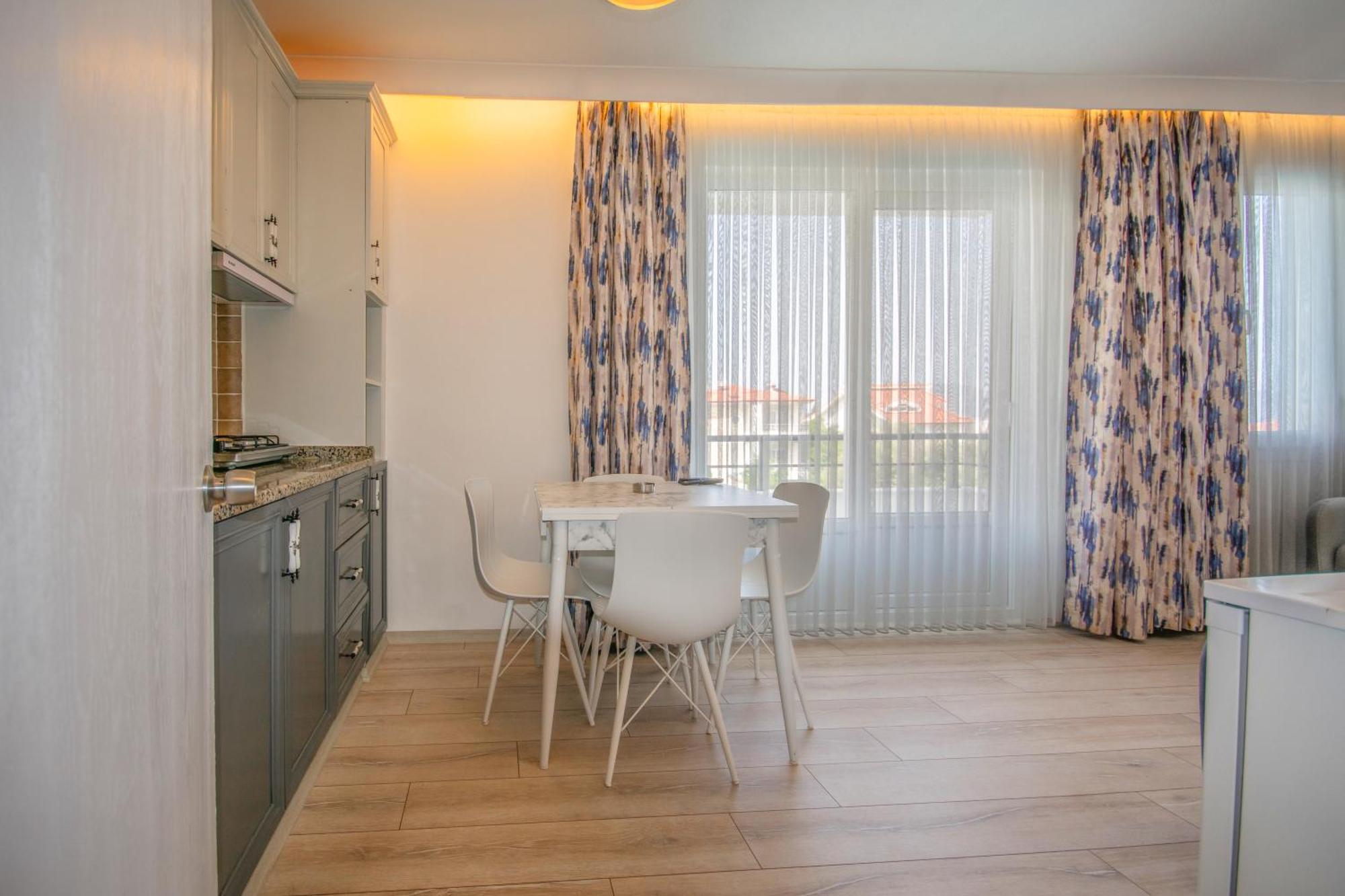 Oezguem Suite Otel Datça Eksteriør billede